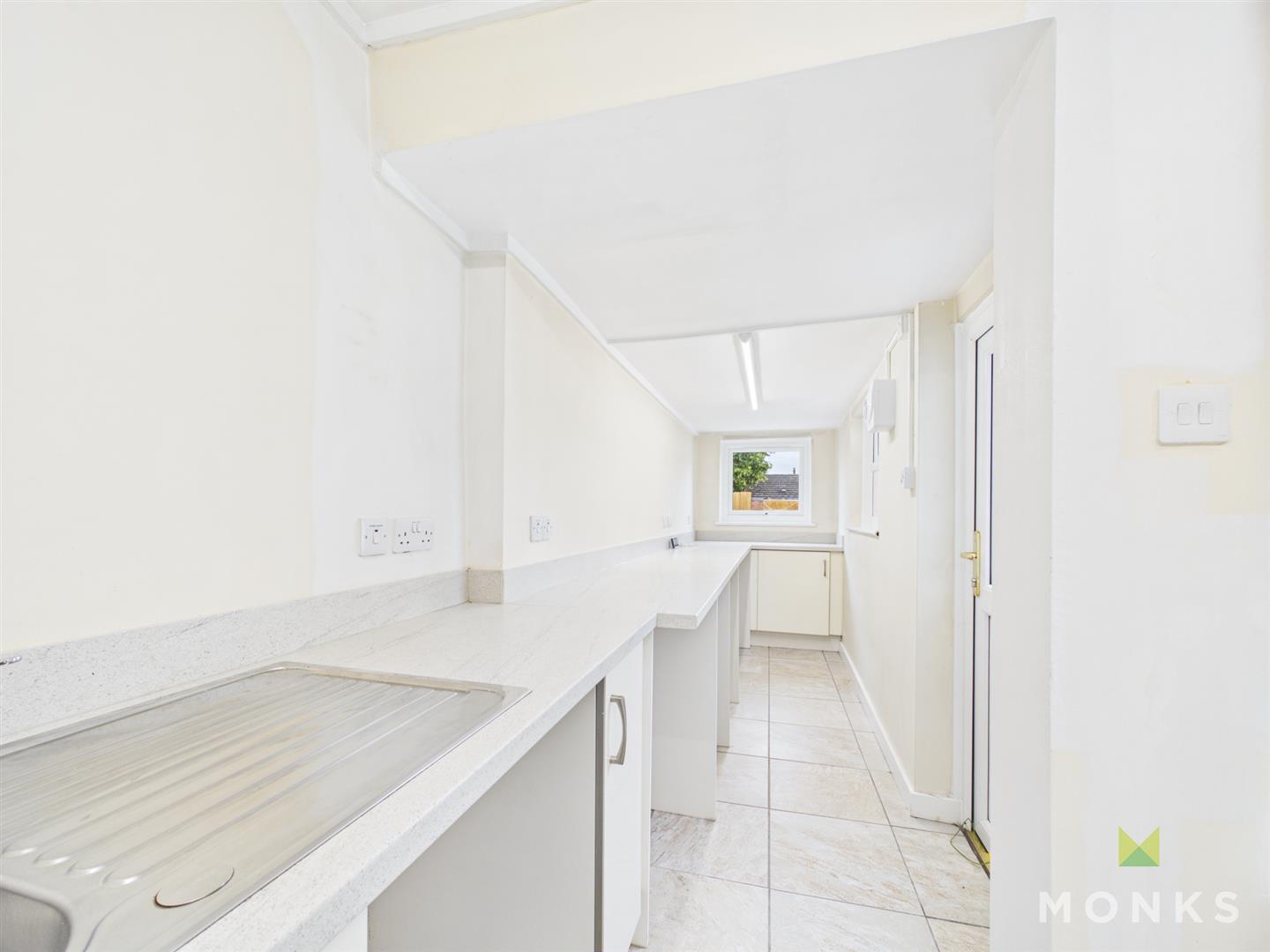 10 Dymens Meadow, Shrewsbury, SY2 5JL To Let